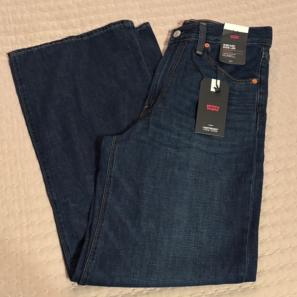 Levi's Ribcage wide leg Jeans brand new